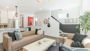 單棟房屋 (4 Bedrooms) | 內部