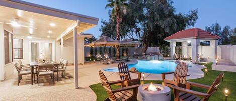 Casa (5 Bedrooms) | Vista frontal de la propiedad