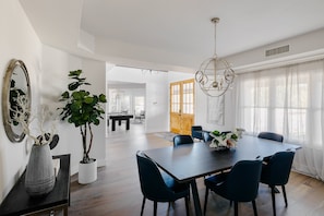 Maison (Multiple Bedrooms) | Intérieur