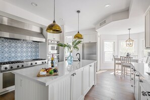 Casa (Multiple Bedrooms) | Interni