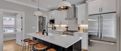 Rumah (4 Bedrooms) | Interior