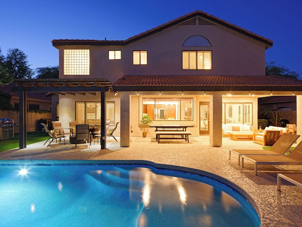 House (5 Bedrooms) | Interior