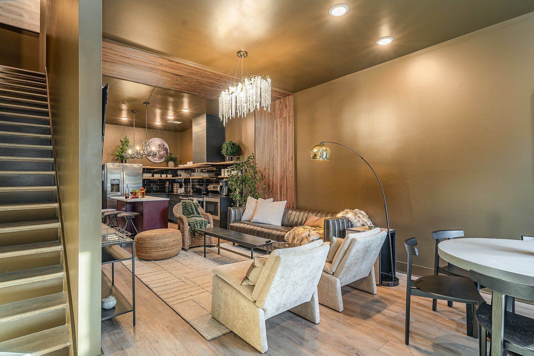 House (4 Bedrooms) | Interior