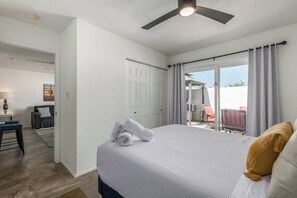 Interior - Blue Abode - Old Town Scottsdale - Pool &bbq Grill (Scottsdale)