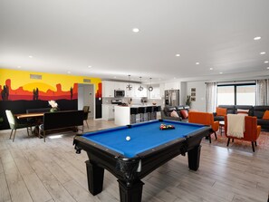 Interior - Sunset - Private Pool & Spa - Walk to Old Town (Scottsdale)