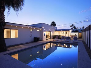 Interior - Sunset - Private Pool & Spa - Walk to Old Town (Scottsdale)