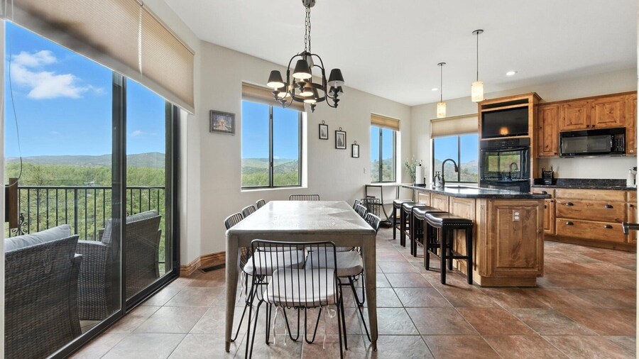 The Sanctuary at Prescott-downtown-hot Tub & Views