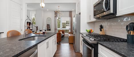 Rumah (3 Bedrooms) | Interior