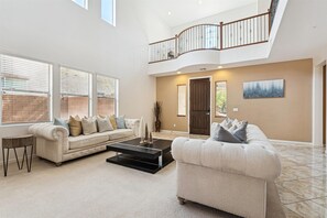 Rumah (5 Bedrooms) | Interior