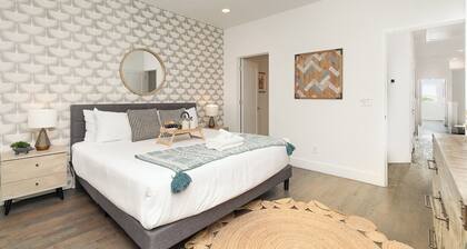 Jade - Private Patio and Balcony - Near Germantown
