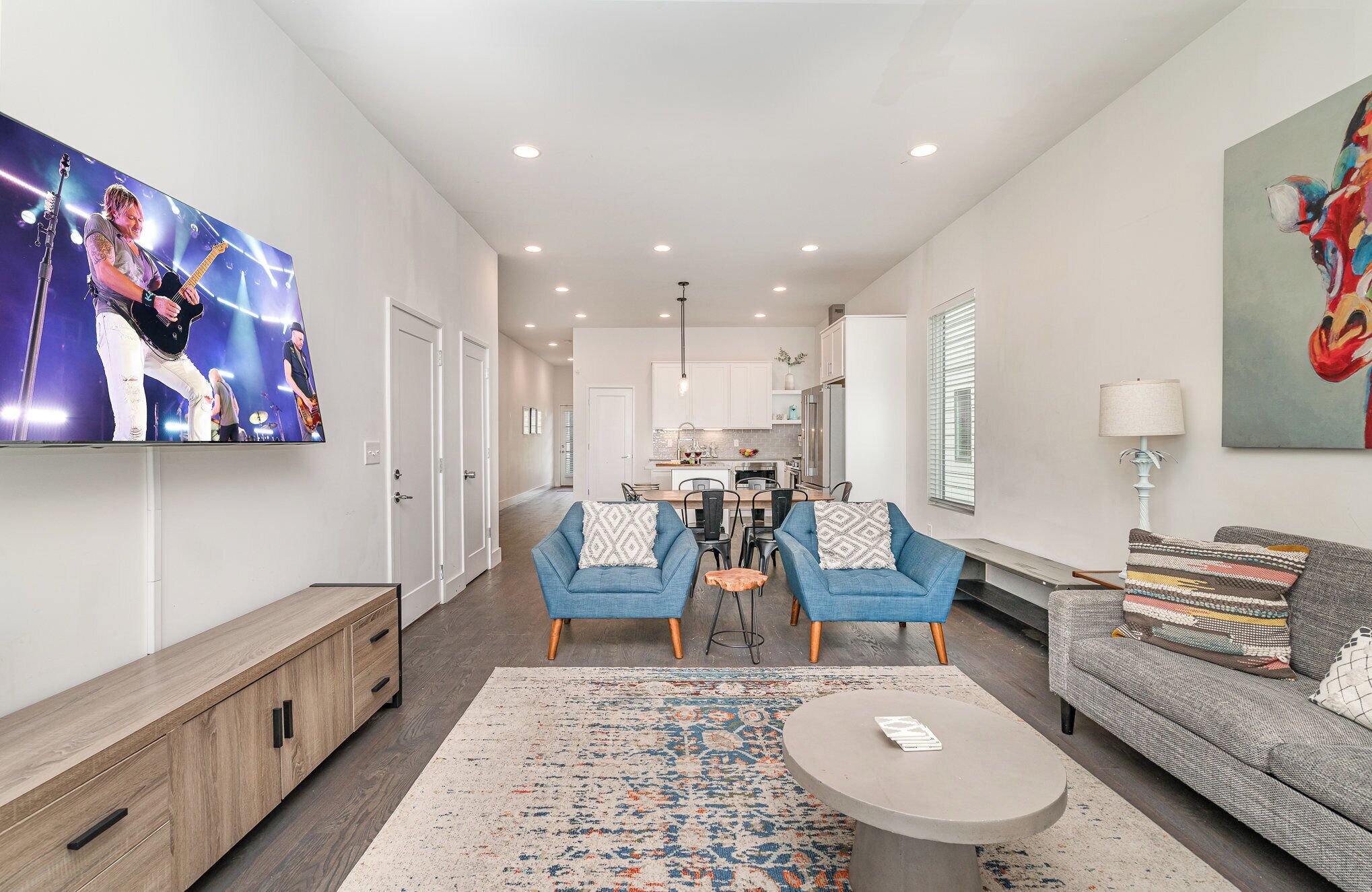 House (4 Bedrooms) | Front of property