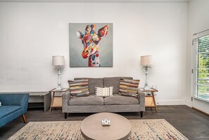 منزل (4 Bedrooms) | المنشأة من الداخل