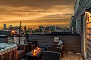 Interior - Luxe-tennessee Row-heart of Gulch-mins to Broadway (Nashville)