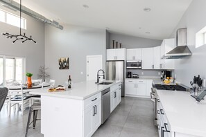 Nhà (5 Bedrooms) | Nội thất