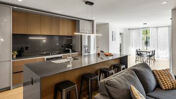 House (2 Bedrooms) | Front of property