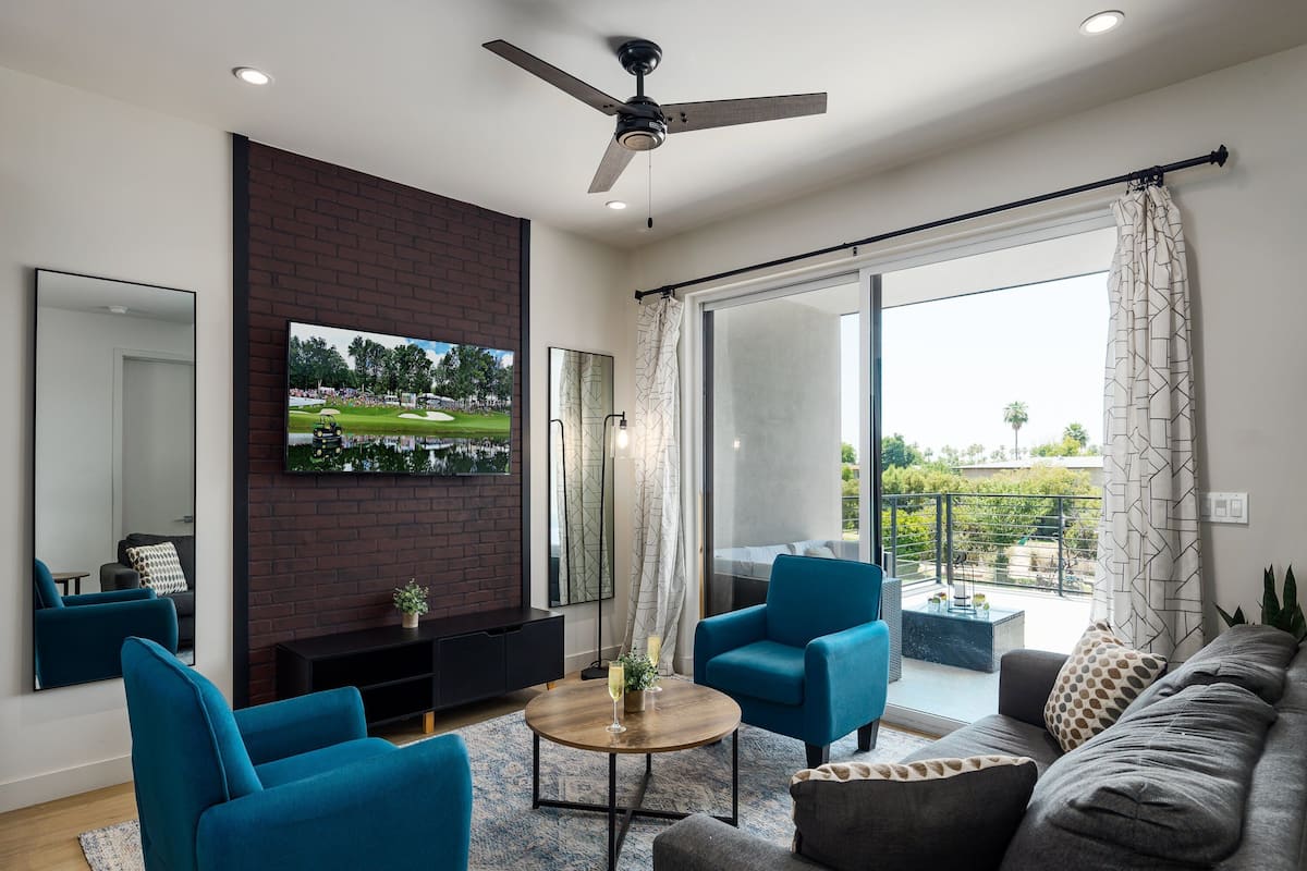 House (2 Bedrooms) | Front of property
