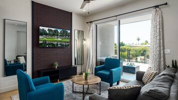 House (2 Bedrooms) | Front of property