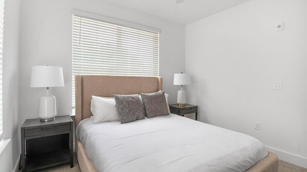 1 間睡房、書桌、熨斗/熨衫板、Wi-Fi