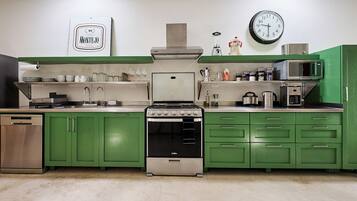 Mikrobølgeovn, ovn, opvaskemaskine