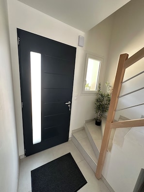 Interior - Quiet villa superbly equipped 3 bdrms- 9pers. *Pool & Spa* (Flainval)