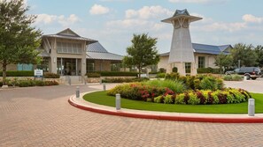 Exterior - Landing | Stylish 2BD, Pool, Clubhouse (Kyle)