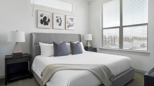 1 bedroom, desk, iron/ironing board, WiFi