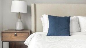1 bedroom, desk, iron/ironing board, WiFi - Landing | Spectacular 1BD, Yoga Studio, Gym (Fort Worth)