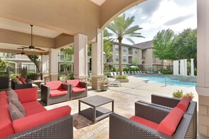 Pool - Landing | Beautiful 1BD, Gym, Pool (Houston)