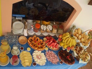 تناول الطعام بالخارج