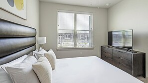 1 bedroom, desk, iron/ironing board, WiFi - Landing | Stylish 1BD, Clubhouse, Gym (Grand Prairie)