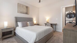 1 chambre, bureau, fer et planche à repasser, Wi-Fi