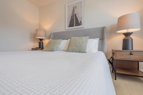 1 bedroom, desk, iron/ironing board, WiFi