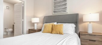 Landing | Amazing 2BD, Yoga Studio, Pool