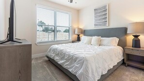 2 bedrooms, desk, iron/ironing board, WiFi