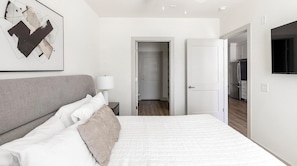 1 habitación, escritorio, tabla de planchar con plancha y wifi 