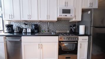 Apartment, 2 Bedrooms | Interior