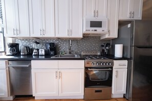 Apartment, 2 Bedrooms | Interior