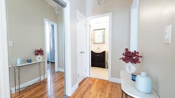 Apartment, 2 Bedrooms | Living room