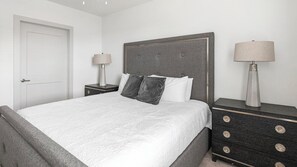 1 bedroom, desk, iron/ironing board, WiFi - Landing | Modern 1BD, Gym, Clubhouse (Huntsville)