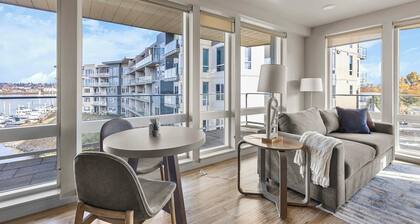 Landing | Incredible 2BD, Courtyard, Gym