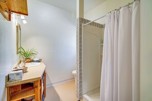 Hair dryer, towels