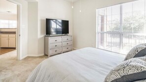 2 quartos, escrivaninha, ferros/tábuas de passar roupa, Wi-Fi