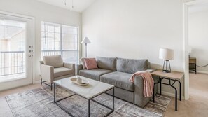 Smart TV - Landing | Stylish 2BD, Pool, Game Room (Pasadena)