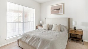 2 bedrooms, desk, iron/ironing board, WiFi - Landing | Chic 2BD, Clubhouse, Pool (Pasadena)