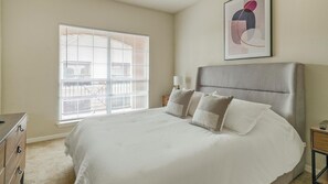 1 bedroom, desk, iron/ironing board, WiFi