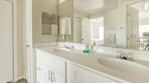 Bathroom - Landing | Chic 1BD, Pool, Clubhouse (Pasadena)