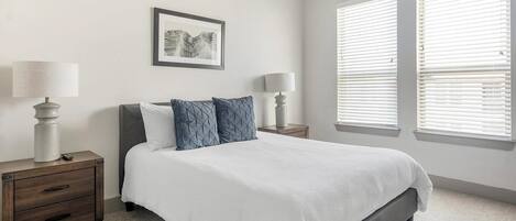 1 bedroom, desk, iron/ironing board, WiFi