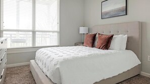 1 bedroom, desk, iron/ironing board, WiFi