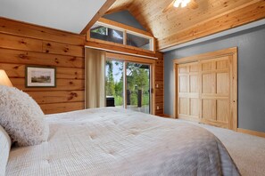 4 chambres, fer et planche à repasser, lit parapluie, Wi-Fi gratuit