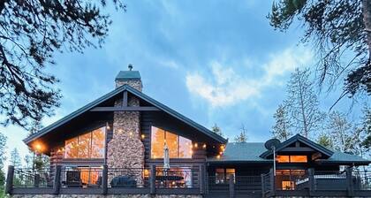 Luxury Mountain Cabin: Hot Tub, Mtn Views, Game Room - Sleeps 10 - Winter Park
